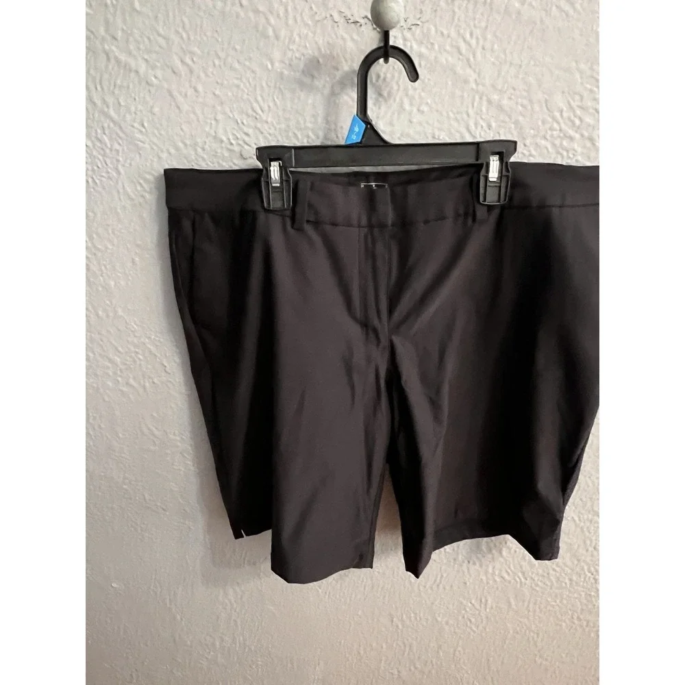 Nike Womens Dri Fit Bermuda Sport Shorts Size 14  Black